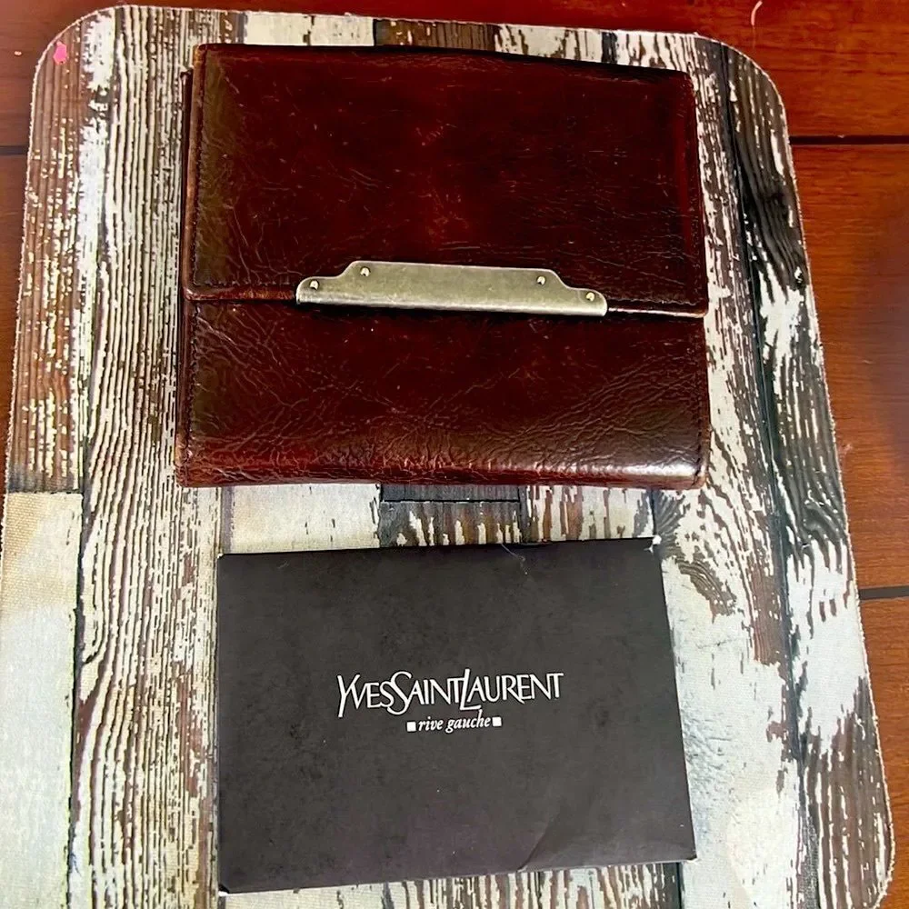 ⭐️Yves Saint Laurent⭐️ YSL *unisex* Brown Soft Leather Wallet